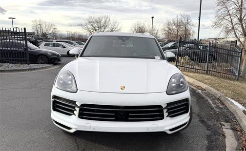 2023 Porsche Cayenne Platinum Edition