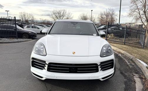 2023 Porsche Cayenne Platinum Edition