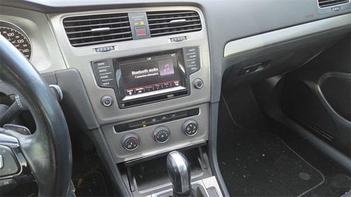 2015 Volkswagen Golf Auto TSI S