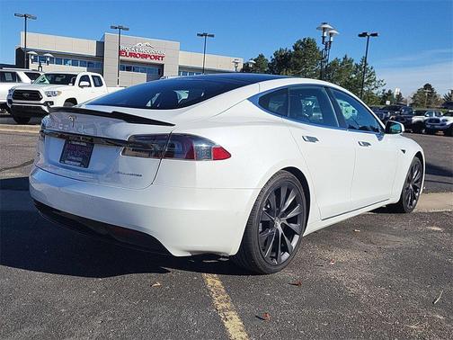 2021 Tesla Model S Long Range