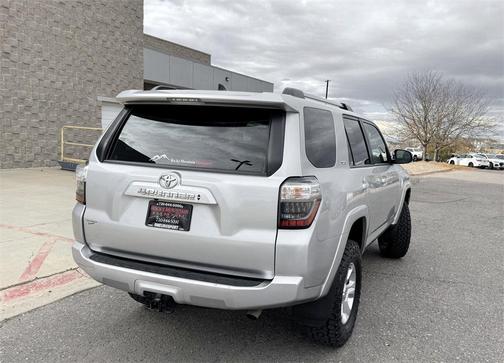 2024 Toyota 4Runner SR5