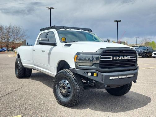 White 2021 RAM 3500 Lone Star Crew Cab 4x4 8' Box