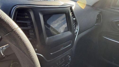 Black 2020 Jeep Cherokee Latitude