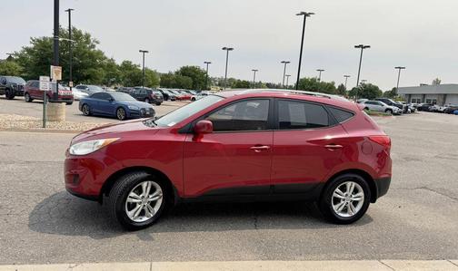 Red 2011 Hyundai TUCSON GLS