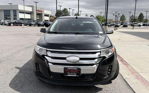 Black 2013 Ford Edge SE