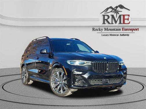 2022 BMW X7 M50i