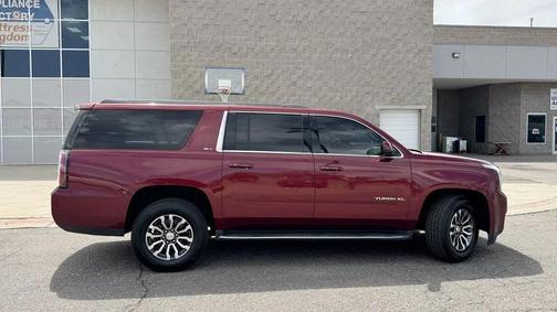 Red 2017 GMC Yukon XL SLT