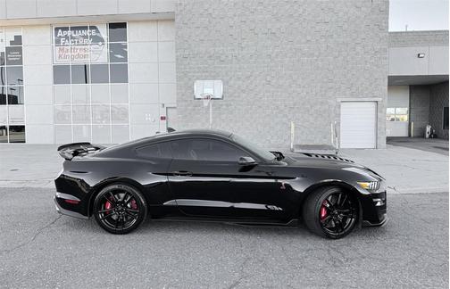2020 Ford Shelby GT500 Base