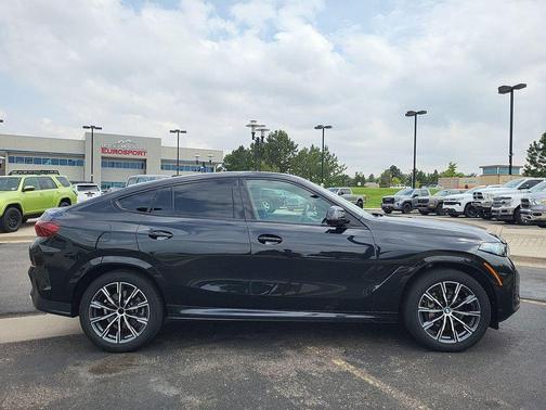 2025 BMW X6 xDrive40i