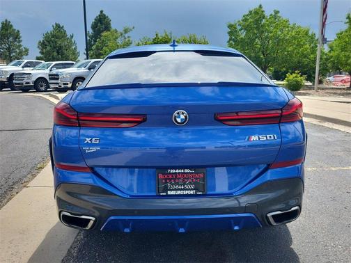 2020 BMW X6 M50i
