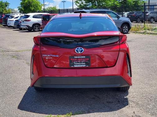 2021 Toyota Prius Prime LE