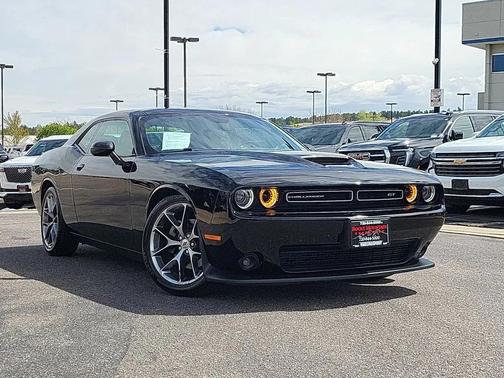 Black 2022 Dodge Challenger GT