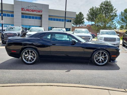 Black 2022 Dodge Challenger GT