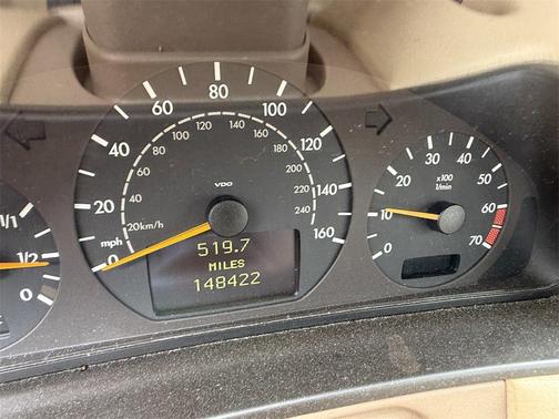 2000 Mercedes-Benz E-Class 4M