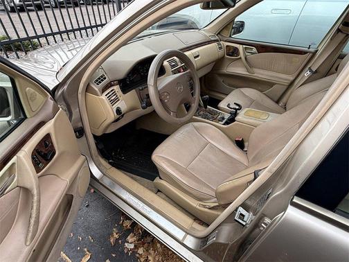 2000 Mercedes-Benz E-Class 4M