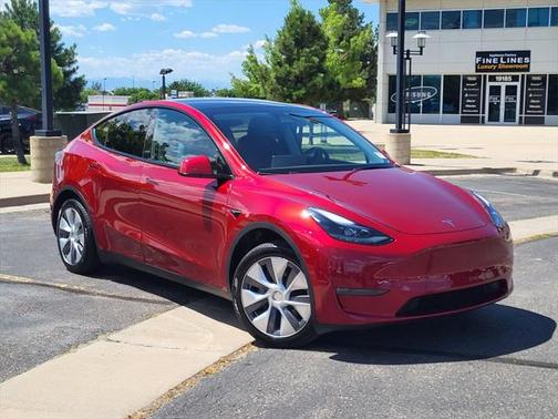 2024 Tesla Model Y Long Range Dual Motor All-Wheel Drive