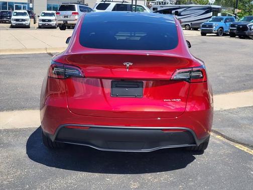 2024 Tesla Model Y Long Range Dual Motor All-Wheel Drive