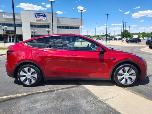 2024 Tesla Model Y Long Range Dual Motor All-Wheel Drive