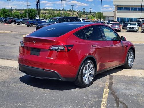 2024 Tesla Model Y Long Range Dual Motor All-Wheel Drive