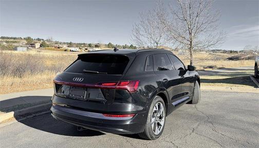 2021 Audi e-tron Premium