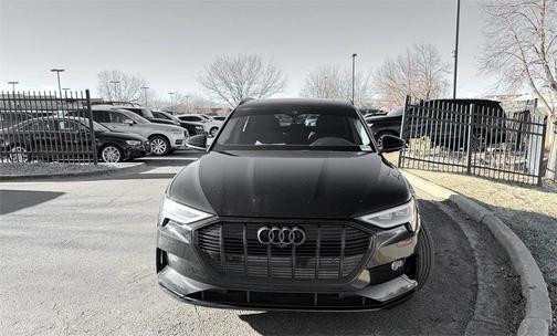 2021 Audi e-tron Premium