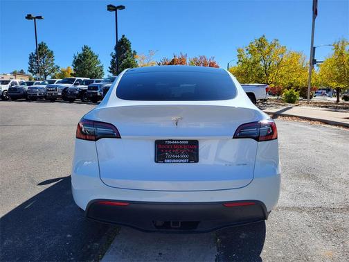 2021 Tesla Model Y Long Range Dual Motor All-Wheel Drive