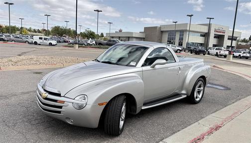 2004 Chevrolet SSR Base
