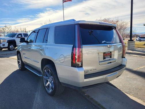 2016 Cadillac Escalade Luxury