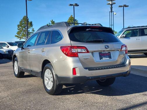 Gray 2017 Subaru Outback 2.5i Premium