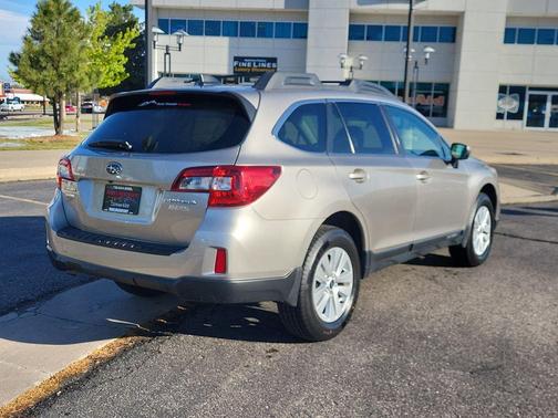 Gray 2017 Subaru Outback 2.5i Premium