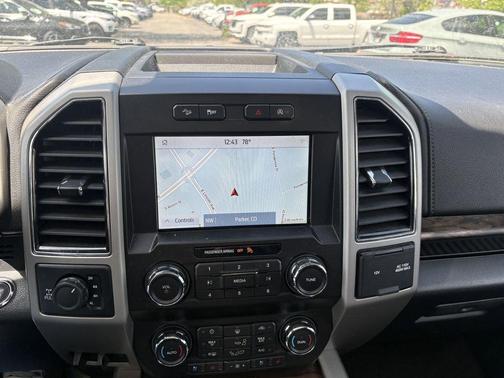 White 2019 Ford F-150 Lariat