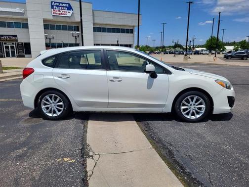 2014 Subaru Impreza 2.0i Premium