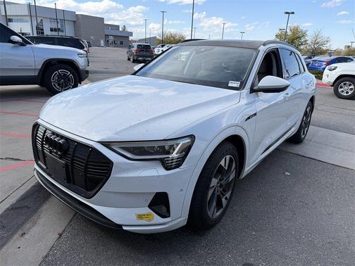 2021 Audi e-tron Premium