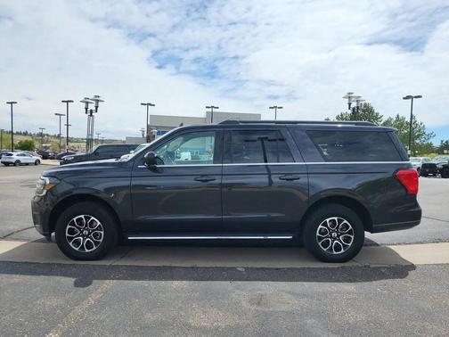 Black 2022 Ford Expedition Max XLT