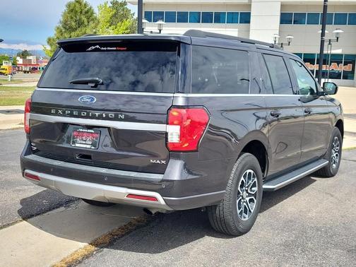 Black 2022 Ford Expedition Max XLT
