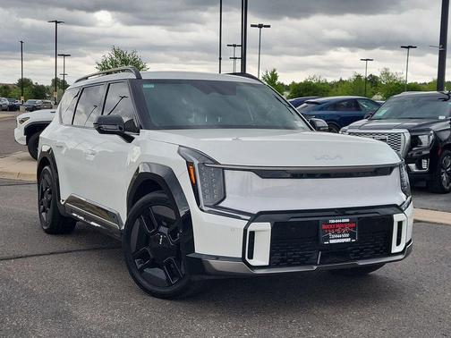 White 2024 Kia EV9 GT-Line