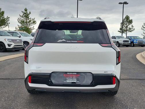 White 2024 Kia EV9 GT-Line