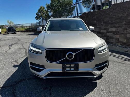 Beige 2016 Volvo XC90 T6 Momentum