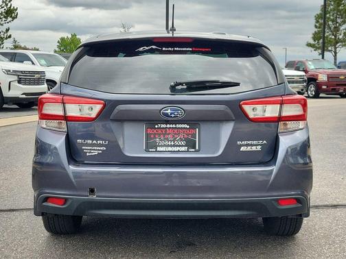 Gray 2017 Subaru Impreza 2.0i