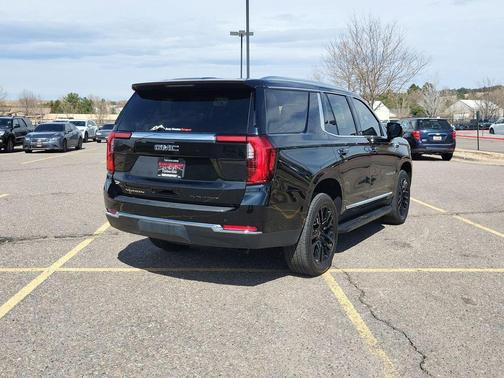 2025 GMC Yukon Elevation 4WD
