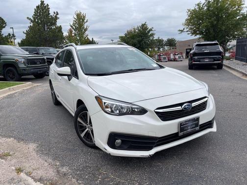 White 2022 Subaru Impreza Premium