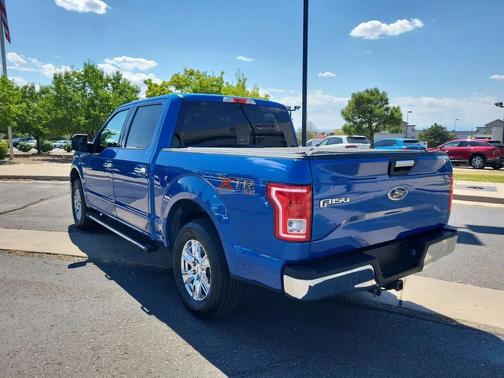 Blue 2016 Ford F-150 XLT