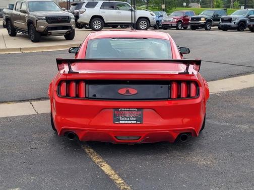 2015 Ford Mustang V6