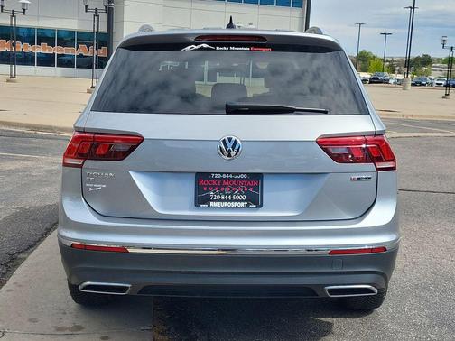 Silver 2021 Volkswagen Tiguan 2.0T SE 4MOTION