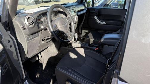 Silver 2015 Jeep Wrangler Rubicon