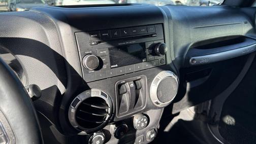 Silver 2015 Jeep Wrangler Rubicon