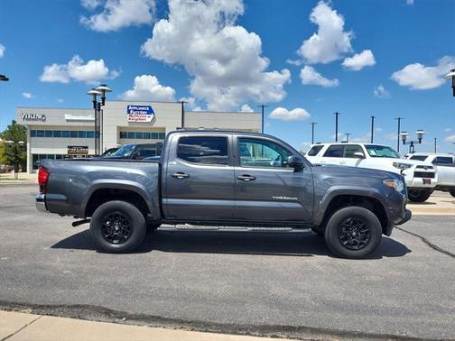 2022 Toyota Tacoma SR5