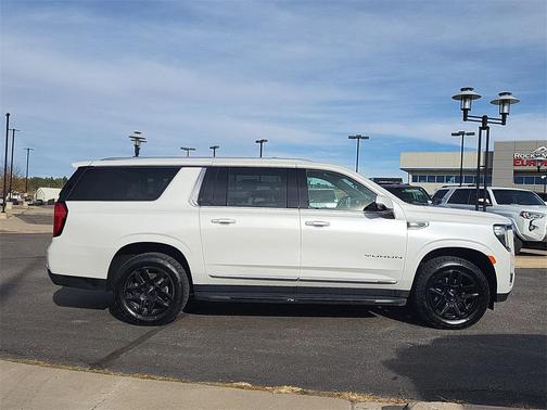 2021 GMC Yukon XL SLT
