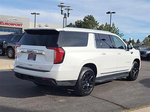 2021 GMC Yukon XL SLT