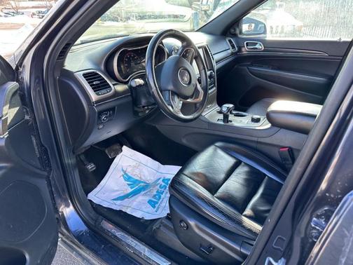 Photo 4 of 6 of 2014 Jeep Grand Cherokee Limited